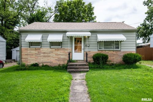 511 N Davis St, Carbondale, IL, 62901-1323 | Card Image