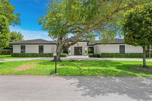 7420 Sw 109th Ter, Pinecrest, FL, 33156-3868 | Card Image