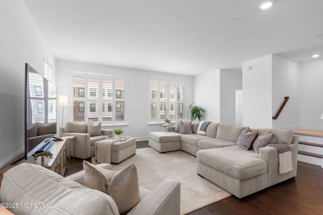 100 Bataan Ave, Condo with 3 bedrooms, 4 bathrooms and null parking in Tinton Falls NJ | Image 9