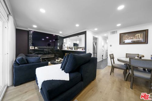 93-18209 Sierra Hwy, Canyon Country, CA, 91351 | Card Image