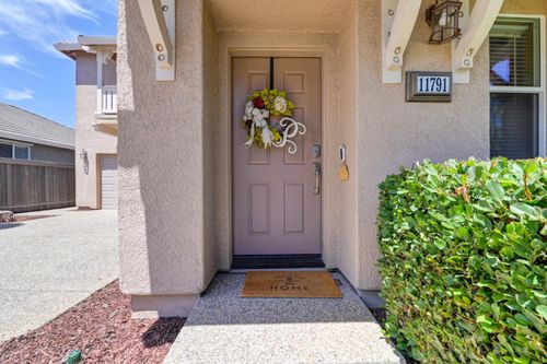11791 Battenburg Way, Rancho Cordova, CA, 95742-8032 | Card Image