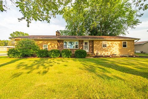 144 Columbus Rd, Fredericktown, OH, 43019-9001 | Card Image