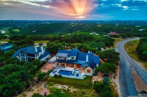 207 River Bend Pl, Spring Branch, TX, 78070-5558 | Card Image