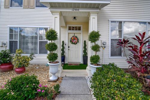 12466 Country White Cir, TAMPA, FL, 33635-6281 | Card Image