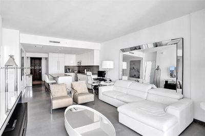 3205 - 68 Se 6th St, Condo with 1 bedrooms, 1 bathrooms and null parking in Miami FL | Image 2