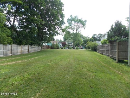16 Harold St, Pittsfield, MA, 01201-7014 | Card Image