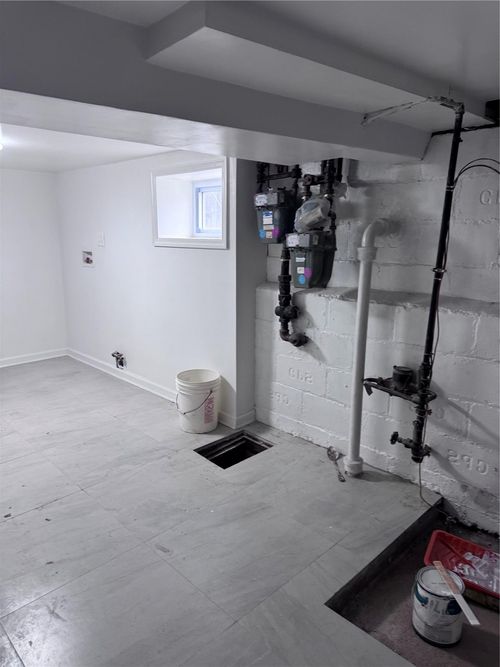 125 13th Ave, College Point, NY, 11356-1839 | Card Image