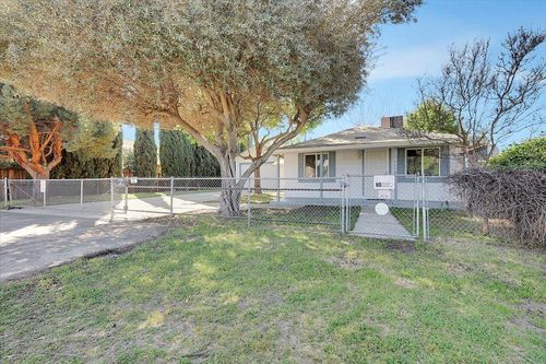 5664 Riverside Dr, Olivehurst, CA, 95961-6616 | Card Image