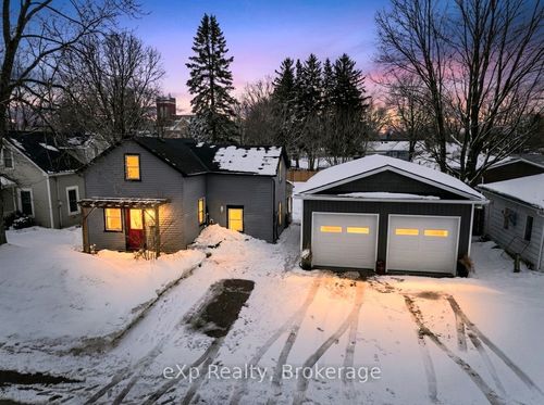 320 Albert Street, Huron East, ON, N0G1H0 | Card Image