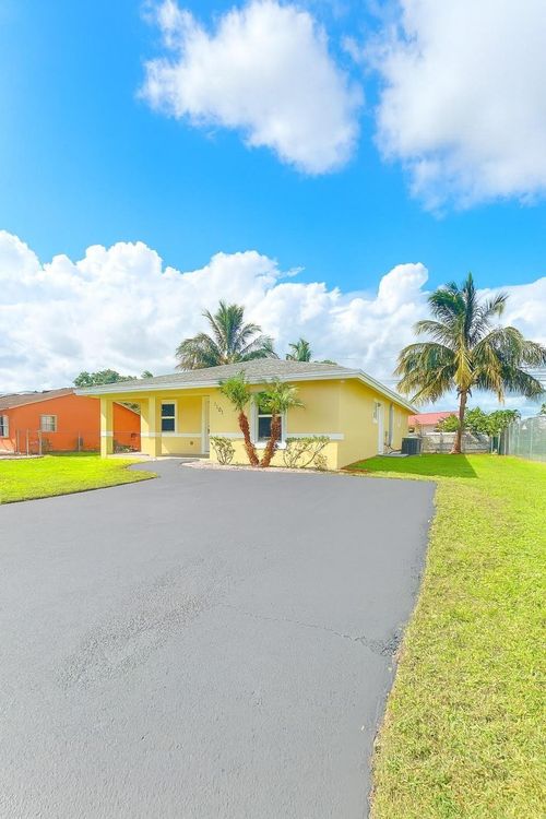 1101 Sw Avenue J, Belle Glade, FL, 33430-4268 | Card Image