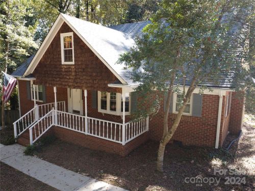 7226 Ashbourne Lane, Mint Hill, NC, 28227 | Card Image