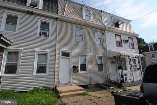 205 Jones Ave, Burlington, NJ, 08016-1617 | Card Image
