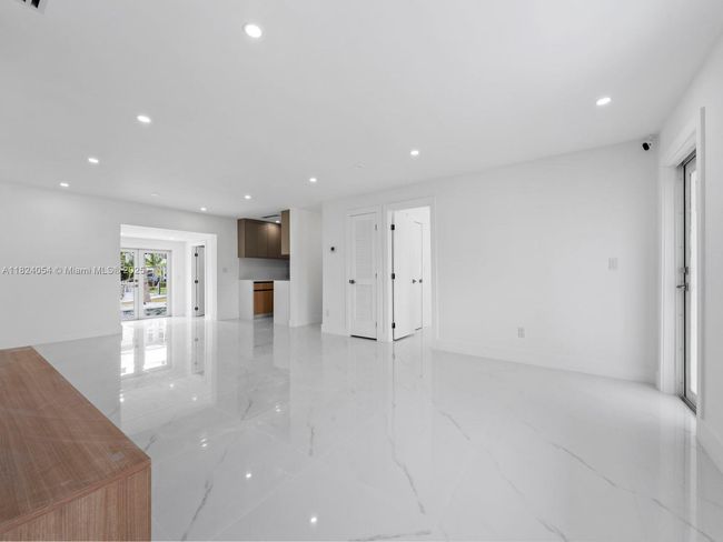 1007 Citrus Isle, House other with 4 bedrooms, 3 bathrooms and null parking in Fort Lauderdale FL | Image 34