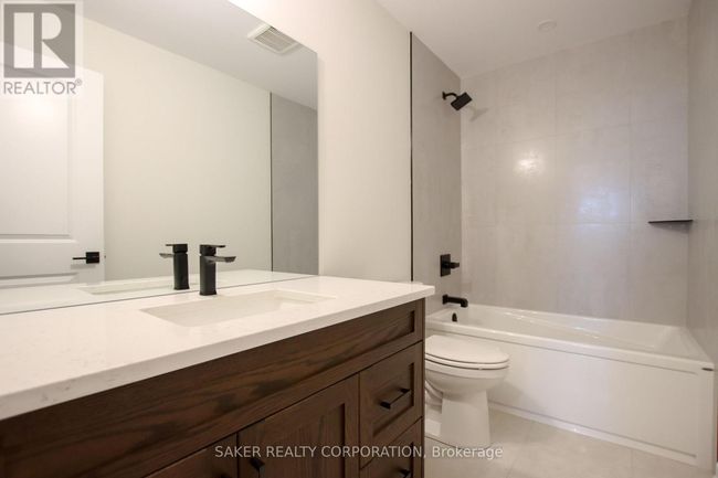 532 Regent St, House other with 4 bedrooms, 2 bathrooms and 4 parking in Mount Brydges ON | Image 33