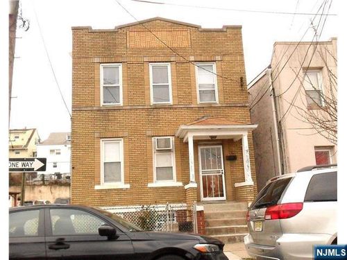37 Corabelle Ave, Lodi, NJ, 07644-1603 | Card Image