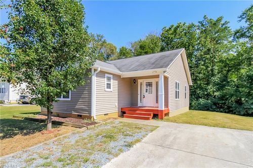 3755 Cheshire Woods Drive, Winston-Salem, NC, 27106 | Card Image