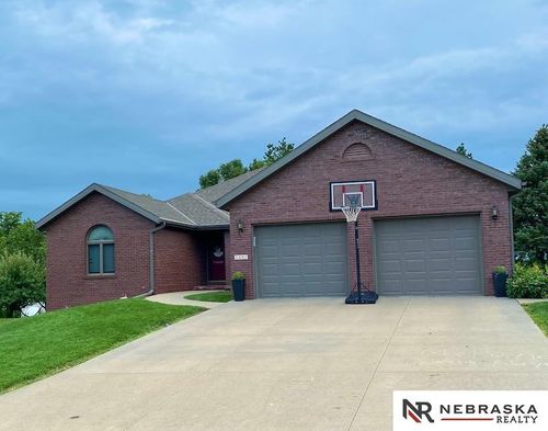 2257 Westwood Dr, Crete, NE, 68333-9440 | Card Image