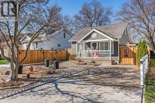 341 Frank, Windsor, ON, N8S3N9 | Card Image