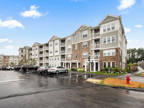 213-250 Martins Lndg, North Reading, MA, 01864-2073 | Card Image