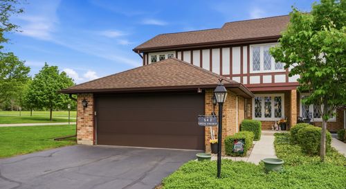 542 Cress Creek Ct, Crystal Lake, IL, 60014-7056 | Card Image