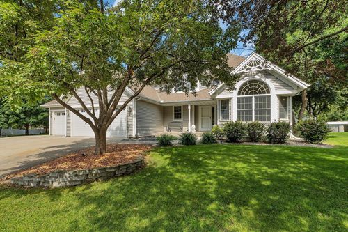 2668 Waterford Ct, Saint Cloud, MN, 56301-1716 | Card Image