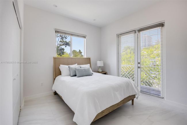 3648 Oak Ave, House other with 3 bedrooms, 3 bathrooms and null parking in Coconut Grove FL | Image 14