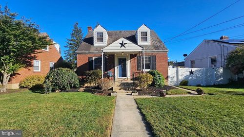 1065 Easton Rd, HELLERTOWN, PA, 18055-1634 | Card Image