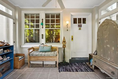 89 Altamont Ave, Tarrytown, NY, 10591-4111 | Card Image