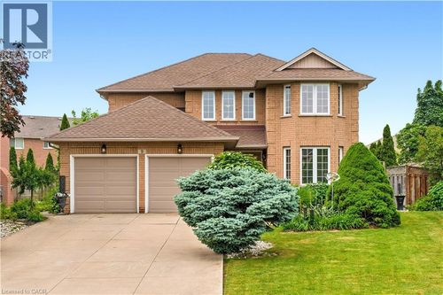 9 Sugarberry Crt, Stoney Creek, ON, L8E5E6 | Card Image