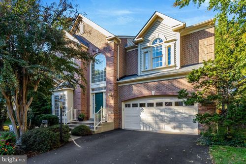 6422 Caleb Ct, ALEXANDRIA, VA, 22315-3739 | Card Image