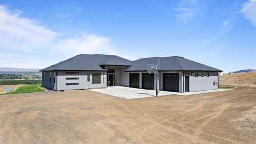 24282 S Ward Gap Rd, Prosser, WA, 99350-5583 | Card Image