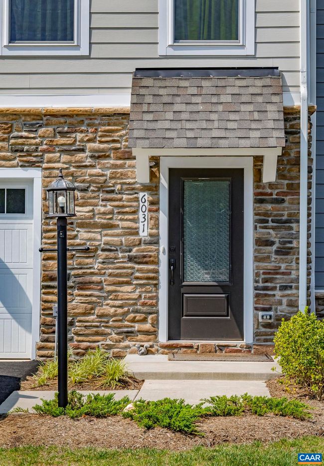 6031 Mccomb St, House attached with 3 bedrooms, 3 bathrooms and null parking in CROZET VA | Image 8