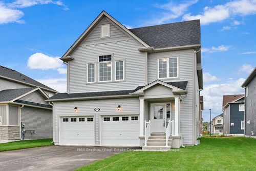 {{alt}} | Card Image