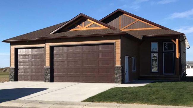 42 Viceroy Crescent, Home with 2 bedrooms, 2 bathrooms and 6 parking in Olds AB | Image 1