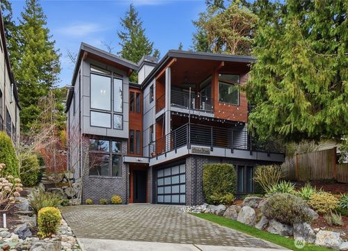 332 13th Ave, Kirkland, WA, 98033-5514 | Card Image