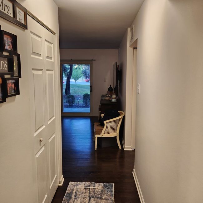 APT-113 - 675 Grove Dr, Condo with 2 bedrooms, 2 bathrooms and 2 parking in Elk Grove Village IL | Image 4