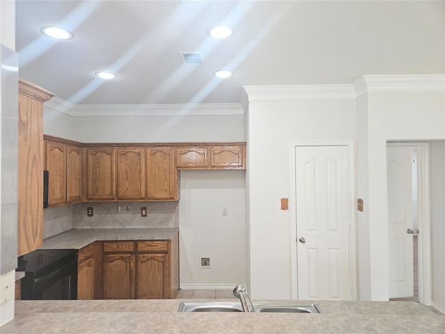 2613 Evening Shade Dr, House other with 3 bedrooms, 2 bathrooms and null parking in Fort Worth TX | Image 6