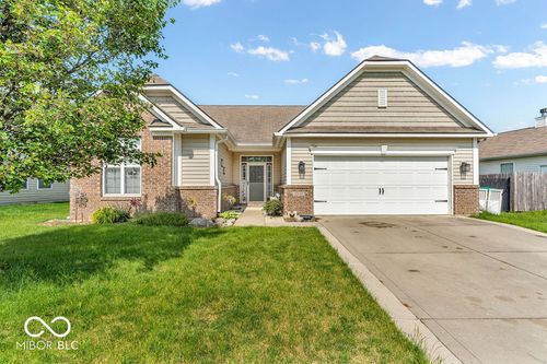 3830 Indigo Blue Blvd, Whitestown, IN, 46075-9760 | Card Image