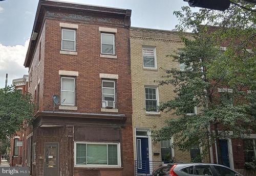 701 S 17th St, PHILADELPHIA, PA, 19146-2015 | Card Image