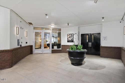 apt-416-222 Glenwood Ave, Raleigh, NC, 27603-1495 | Card Image