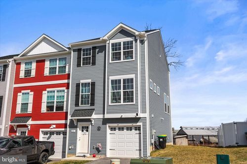 101 Overlook Dr, HANOVER, PA, 17331-8183 | Card Image