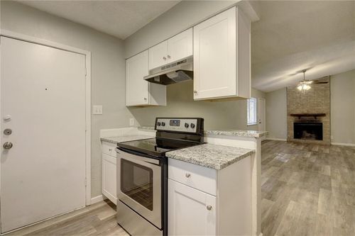 a-2311 Teri Rd, Austin, TX, 78744-1915 | Card Image