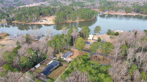 1104 Oldham Lake Rd, Sanford, NC, 27330-9013 | Card Image