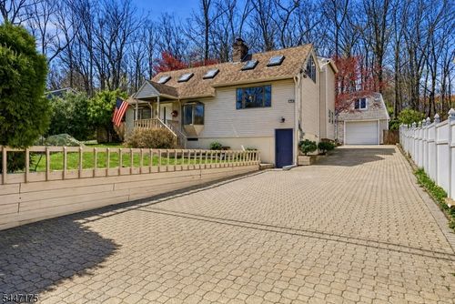 7 Pathfinder Trl, Wharton, NJ, 07885-2960 | Card Image