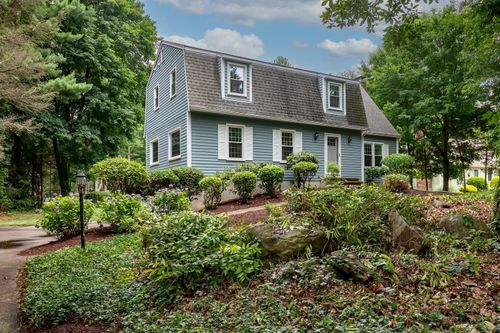 30 Streamview Cir, Guilford, CT, 06437-1607 | Card Image