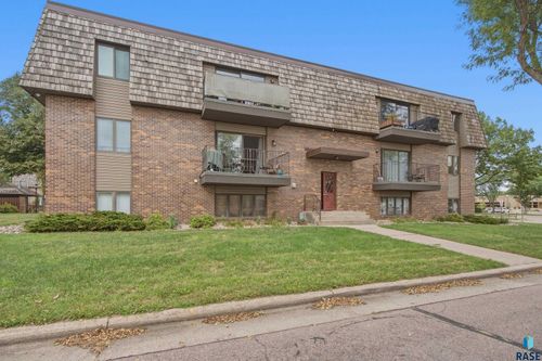 203-3540 S Gateway Blvd Boulevard, Sioux Falls, SD, 57106 | Card Image