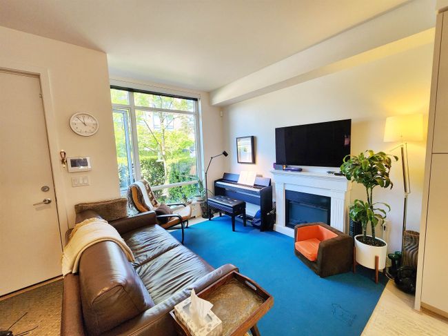 4088 Ash Street, Townhouse with 3 bedrooms, 2 bathrooms and 2 parking in Vancouver BC | Image 5