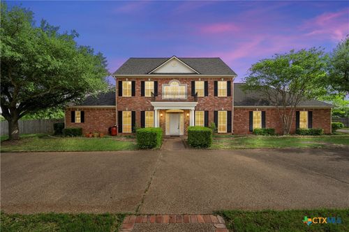 240 Vista Grande Loop, Lorena, TX, 76655-3361 | Card Image