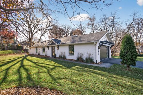 9612 Oak Ridge Trl, Minnetonka, MN, 55305-4641 | Card Image