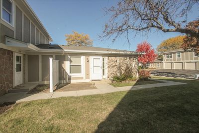 1116 - 1116 Brunswick Harbor, Home with 2 bedrooms, 1 bathrooms and 1 parking in Schaumburg IL | Image 3